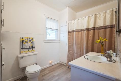 317 6th Avenue Oelwein IA 50662