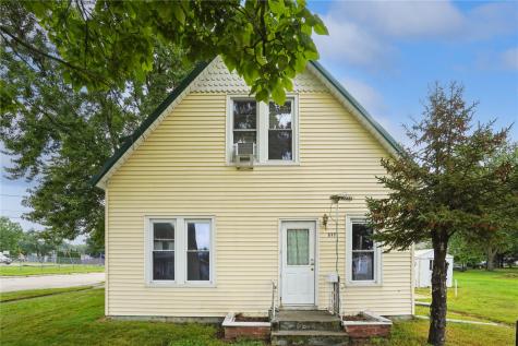 317 6th Avenue Oelwein IA 50662