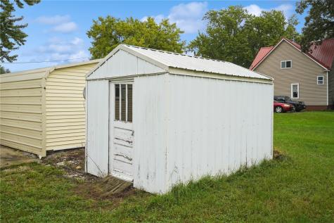 317 6th Avenue Oelwein IA 50662
