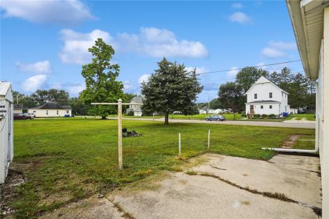 317 6th Avenue Oelwein IA 50662