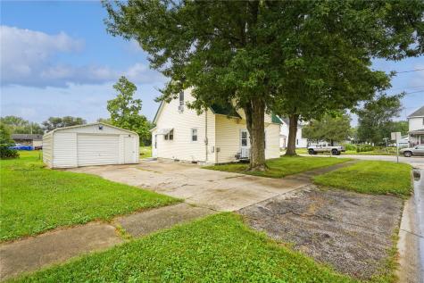 317 6th Avenue Oelwein IA 50662