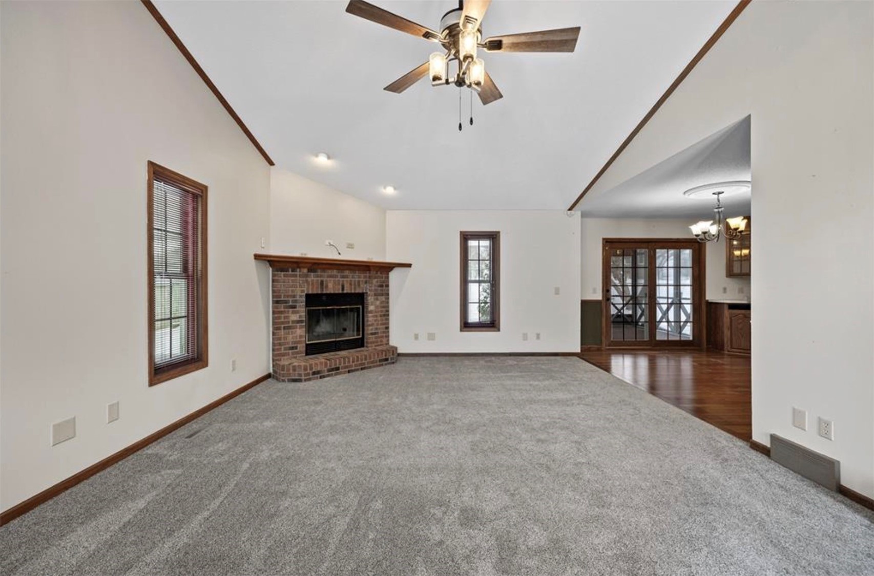 3010 Meadow Glen Street Marion IA 52302