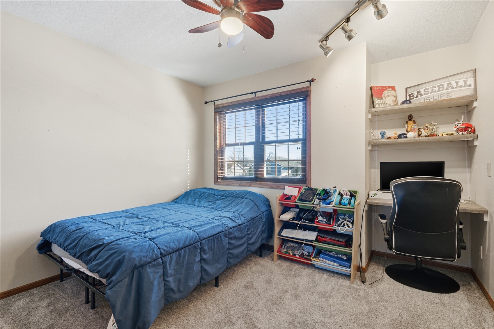 3010 Meadow Glen Street Marion IA 52302
