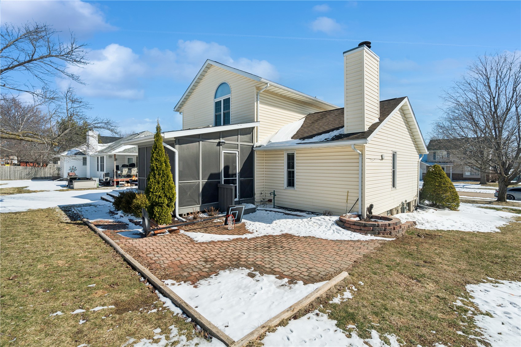 3010 Meadow Glen Street Marion IA 52302