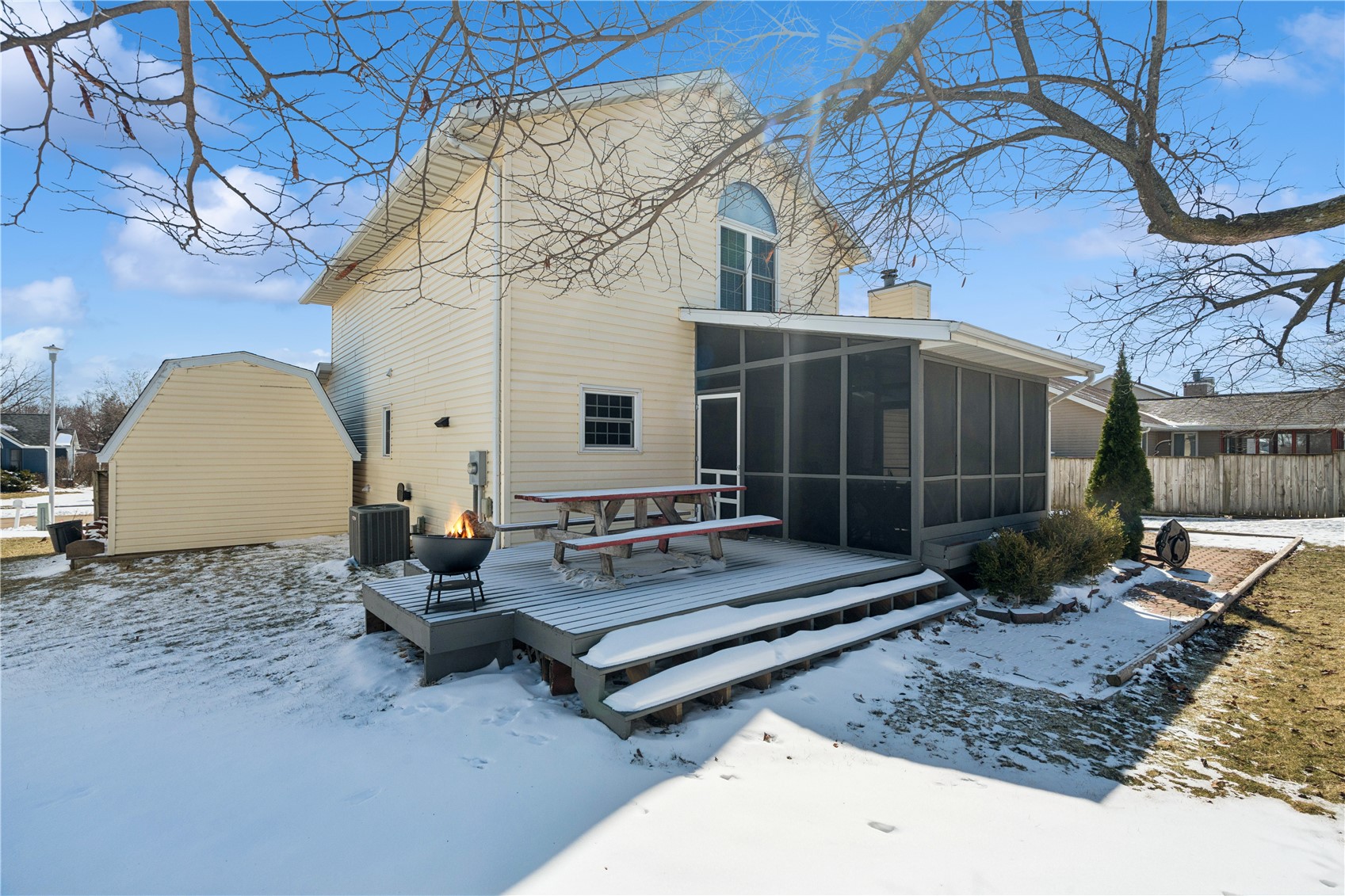 3010 Meadow Glen Street Marion IA 52302