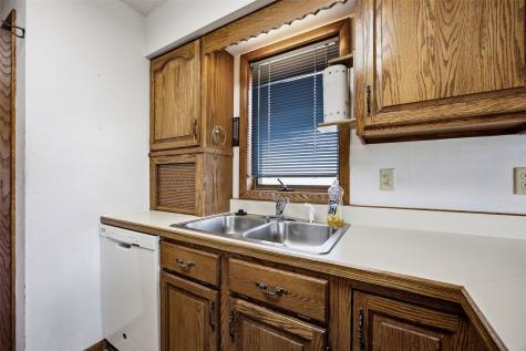 3180 24th Avenue Marion IA 52302