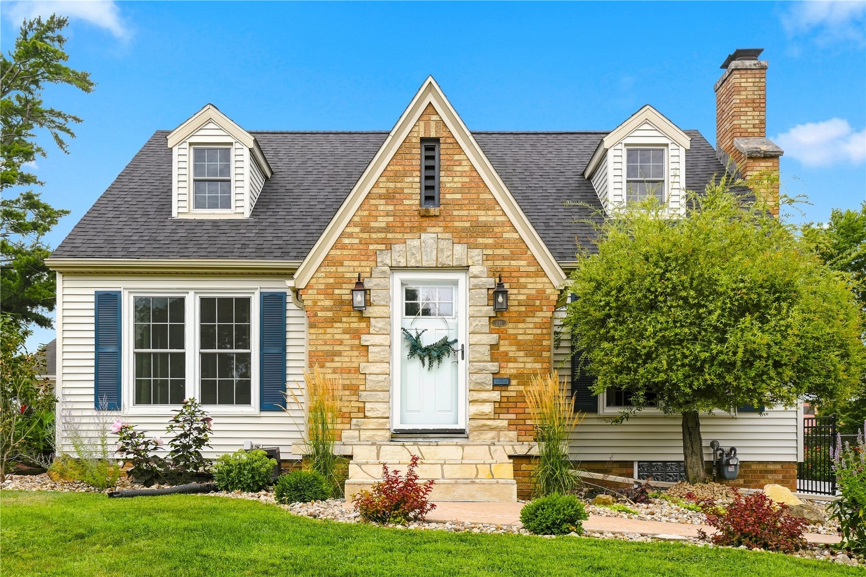 241 23rd Street Drive SE Cedar Rapids IA 52403
