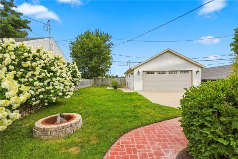 241 23rd Street Drive SE Cedar Rapids IA 52403