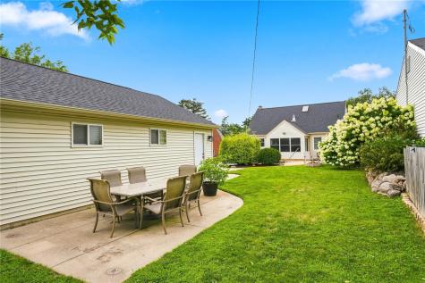 241 23rd Street Drive SE Cedar Rapids IA 52403