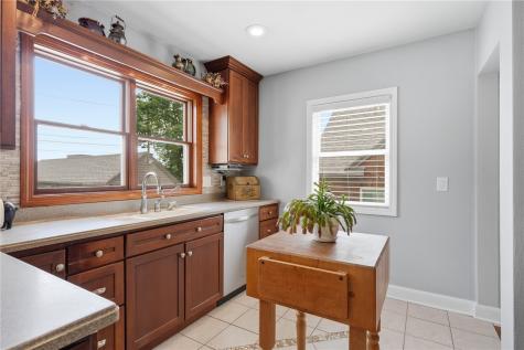 241 23rd Street Drive SE Cedar Rapids IA 52403