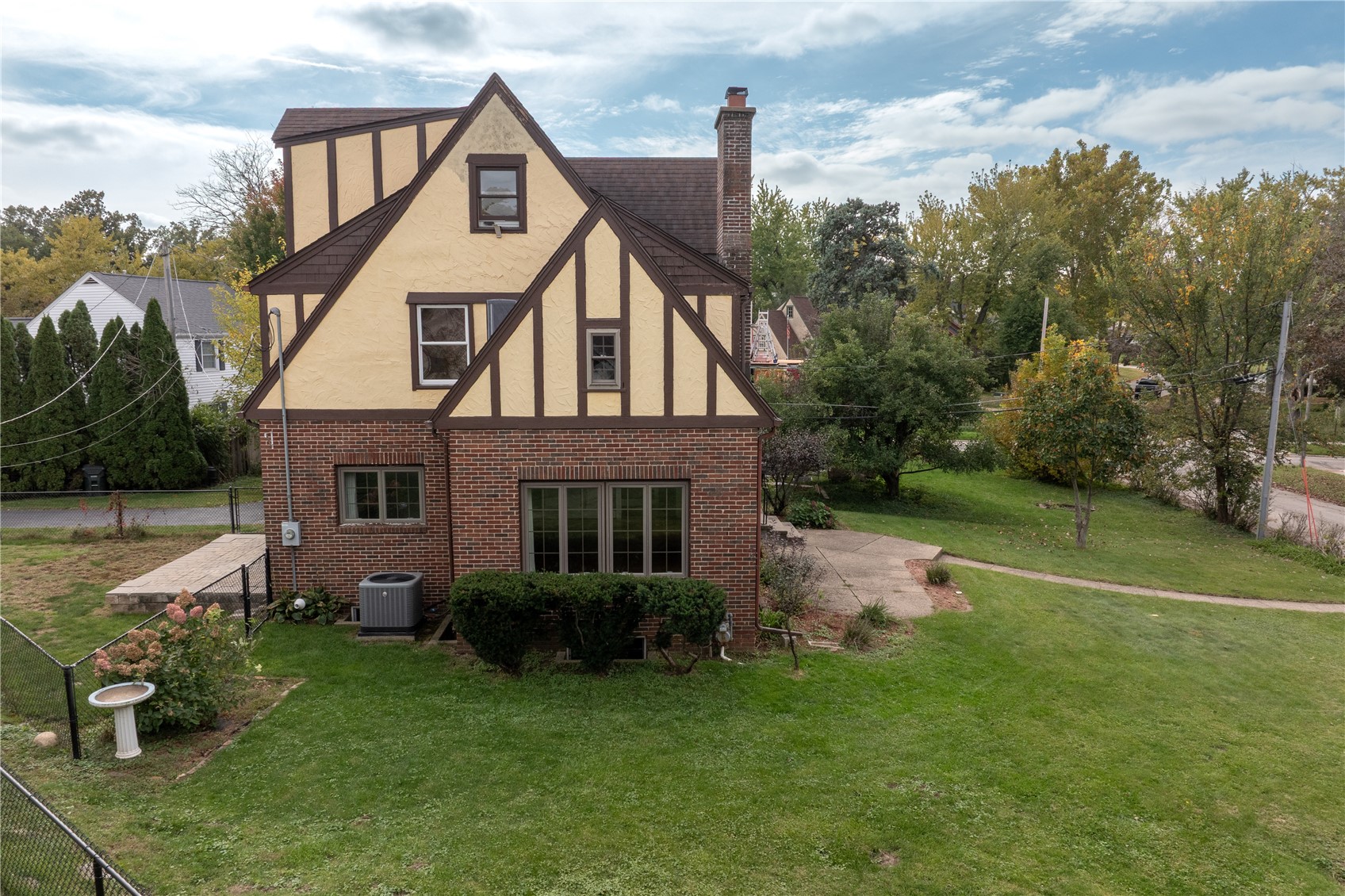 2445 5th Avenue SE Cedar Rapids IA 52403