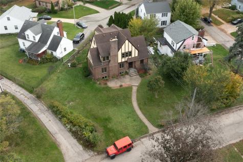 2445 5th Avenue SE Cedar Rapids IA 52403