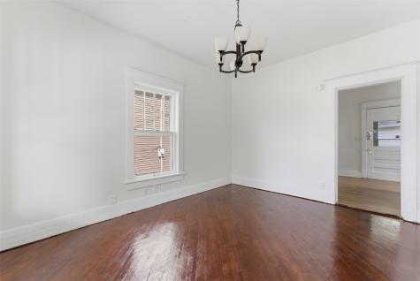 1214 E 2nd Street Muscatine IA 52761