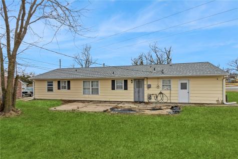 281 Jacolyn Drive NW Cedar Rapids IA 52405