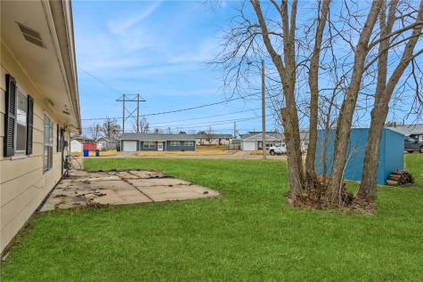 281 Jacolyn Drive NW Cedar Rapids IA 52405