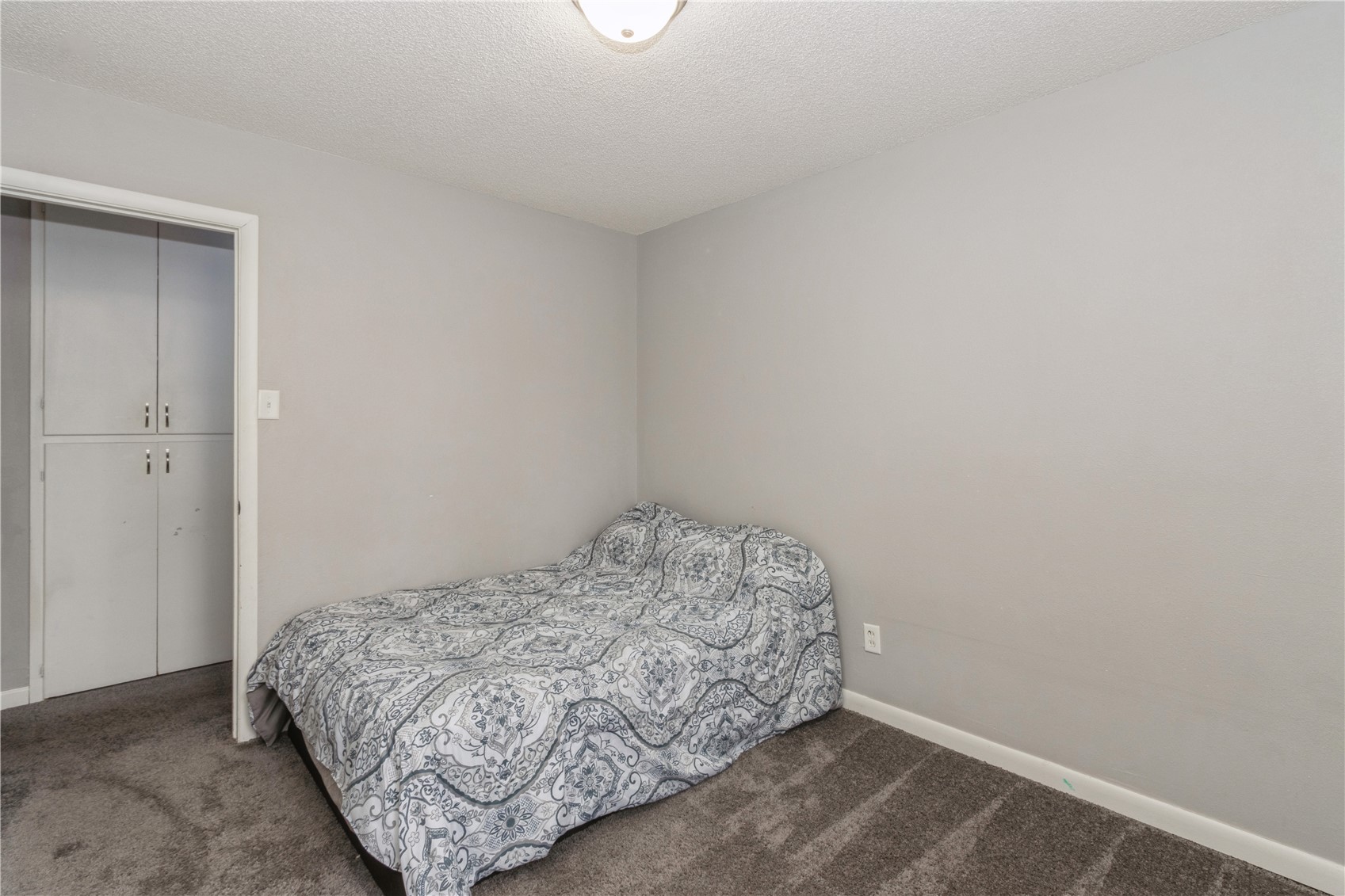 281 Jacolyn Drive NW Cedar Rapids IA 52405