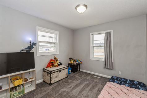 281 Jacolyn Drive NW Cedar Rapids IA 52405