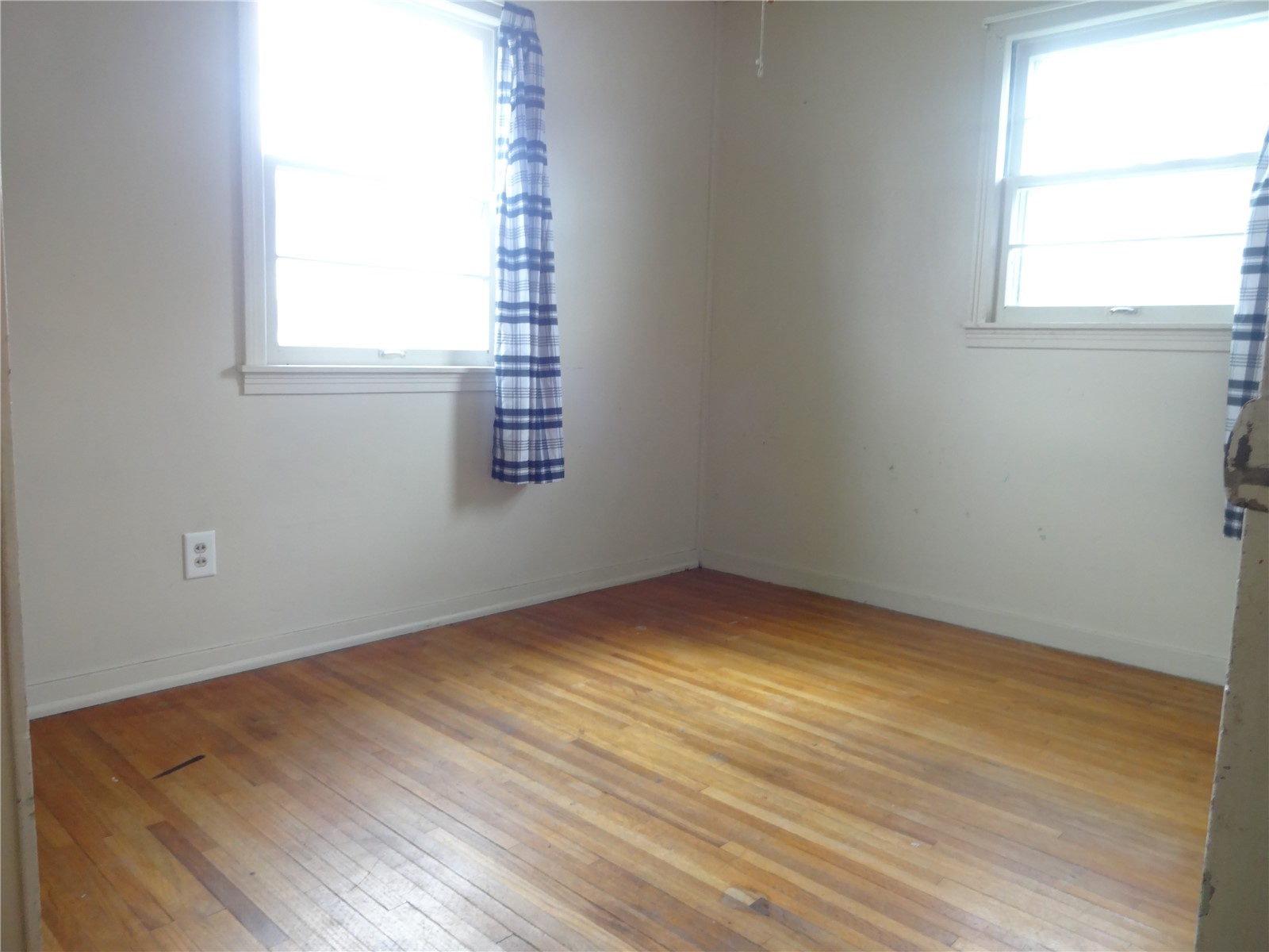 831 Western Avenue Marengo IA 52301