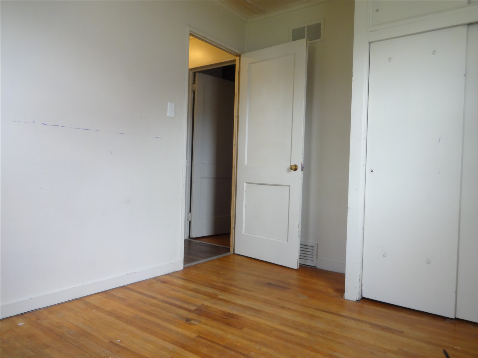 831 Western Avenue Marengo IA 52301