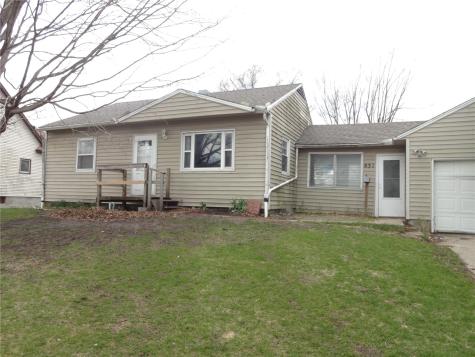 831 Western Avenue Marengo IA 52301