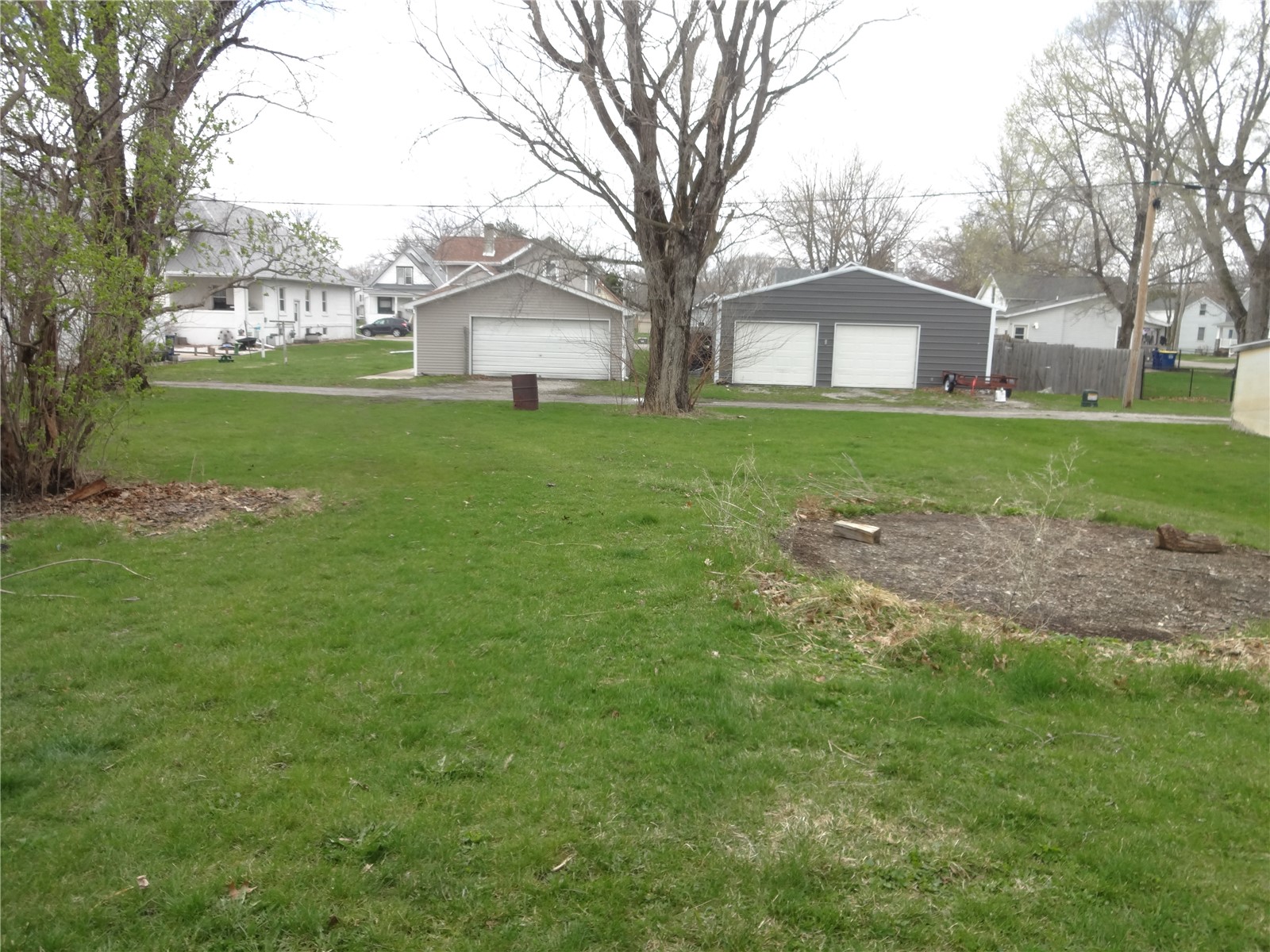 831 Western Avenue Marengo IA 52301