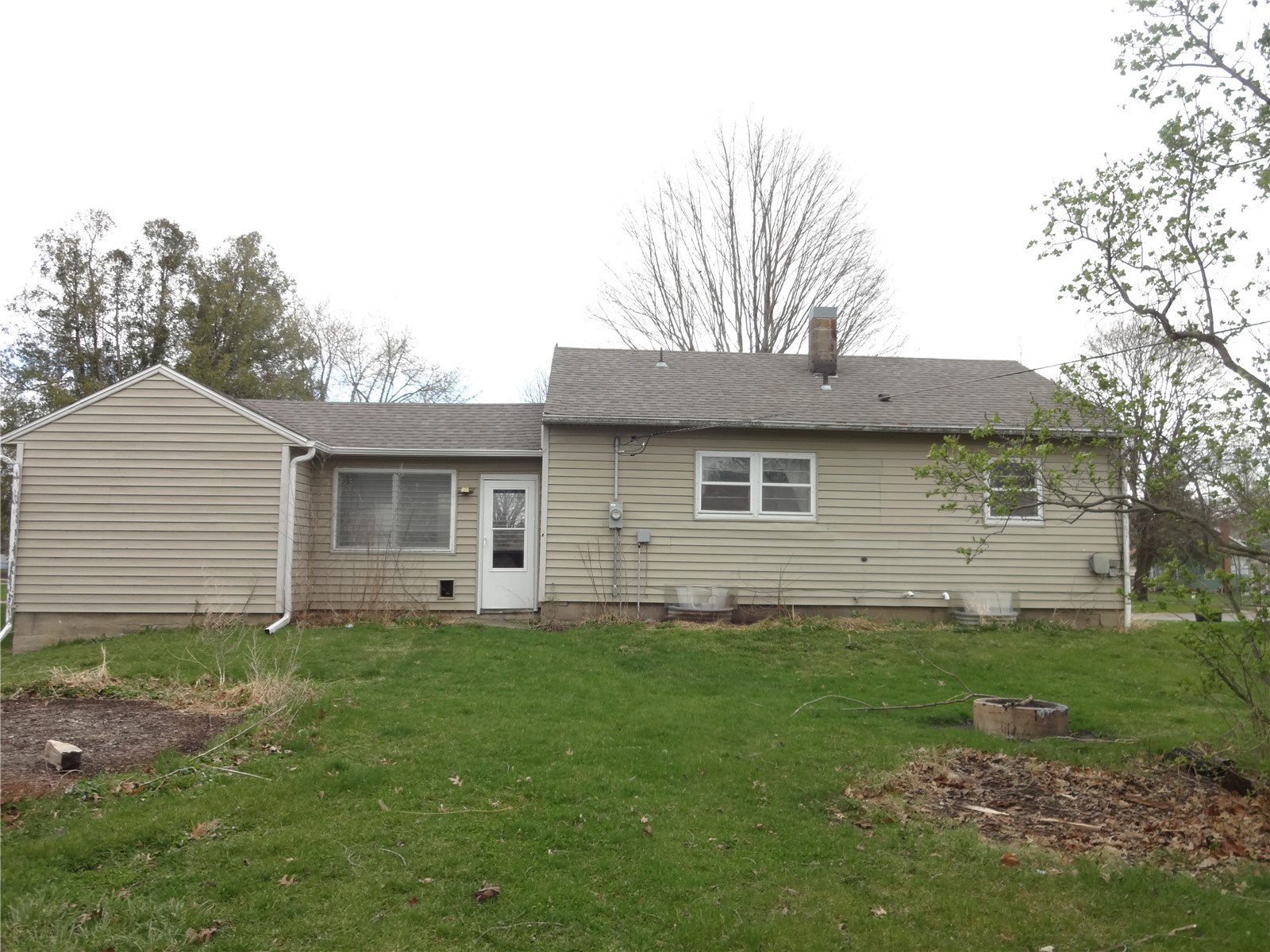 831 Western Avenue Marengo IA 52301