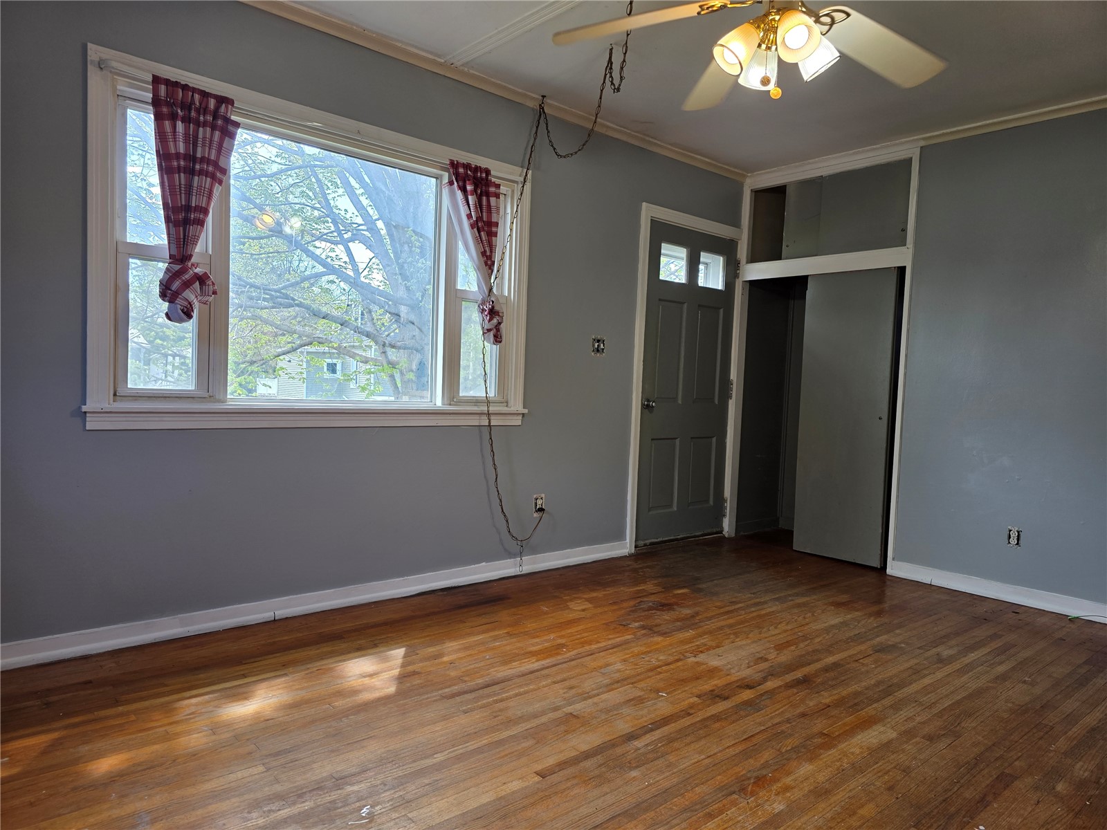 831 Western Avenue Marengo IA 52301