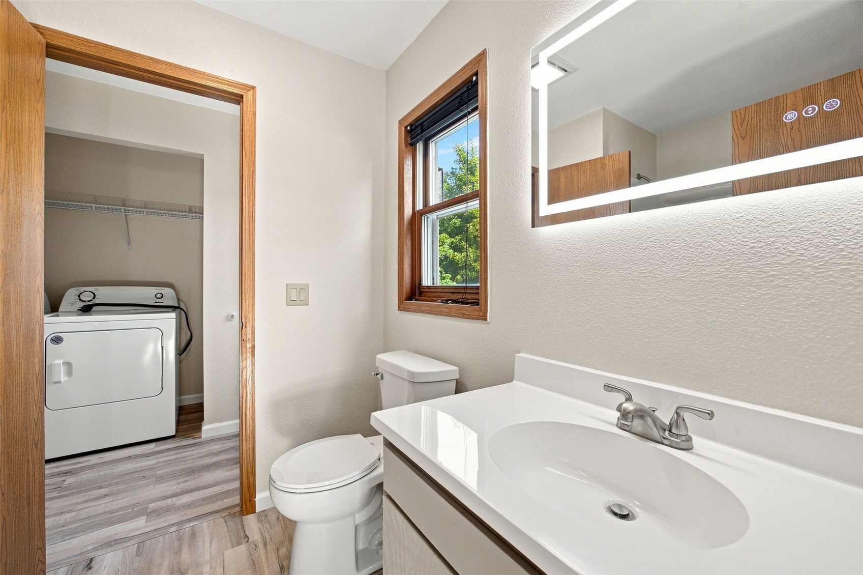 100 Clinton Street Palo IA 52324