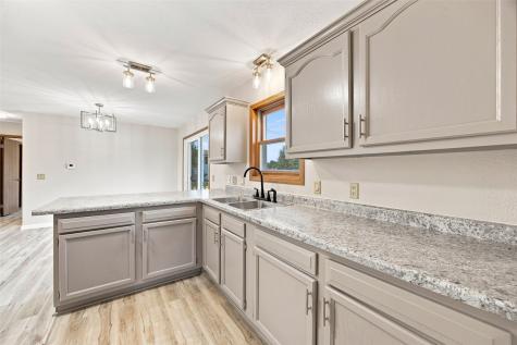 100 Clinton Street Palo IA 52324