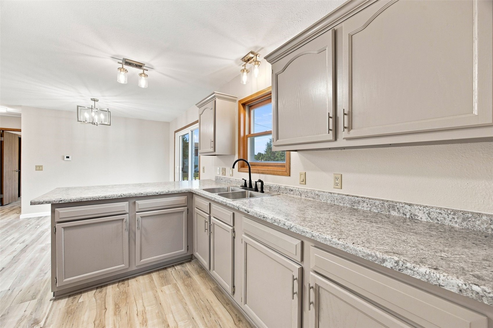 100 Clinton Street Palo IA 52324