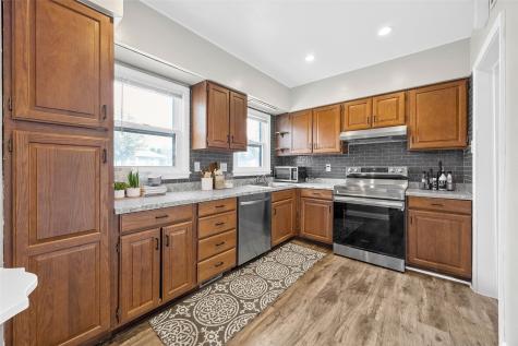 1121 23rd Street SE Cedar Rapids IA 52403
