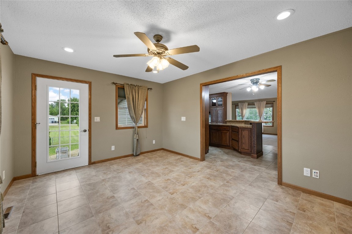 401 Denise Drive Palo IA 52324