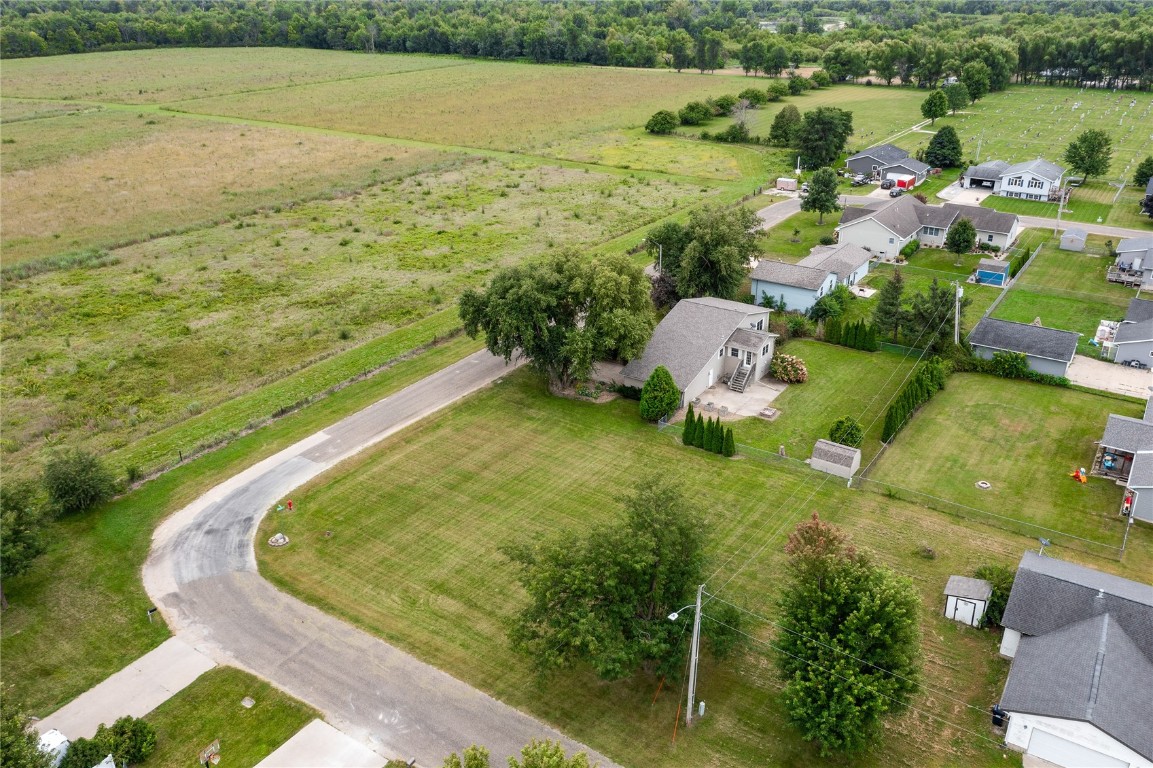 401 Denise Drive Palo IA 52324