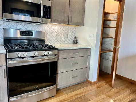 705 Deerfield Drive Marion IA 52302