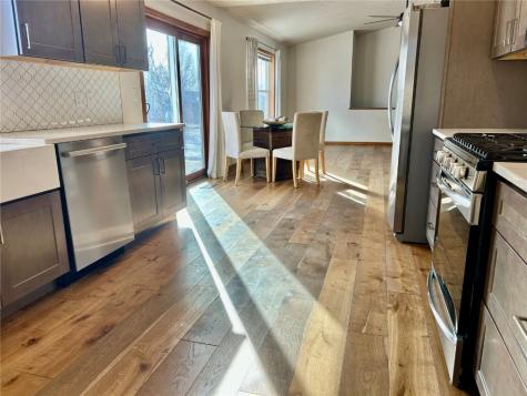 705 Deerfield Drive Marion IA 52302