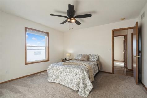 705 Deerfield Drive Marion IA 52302
