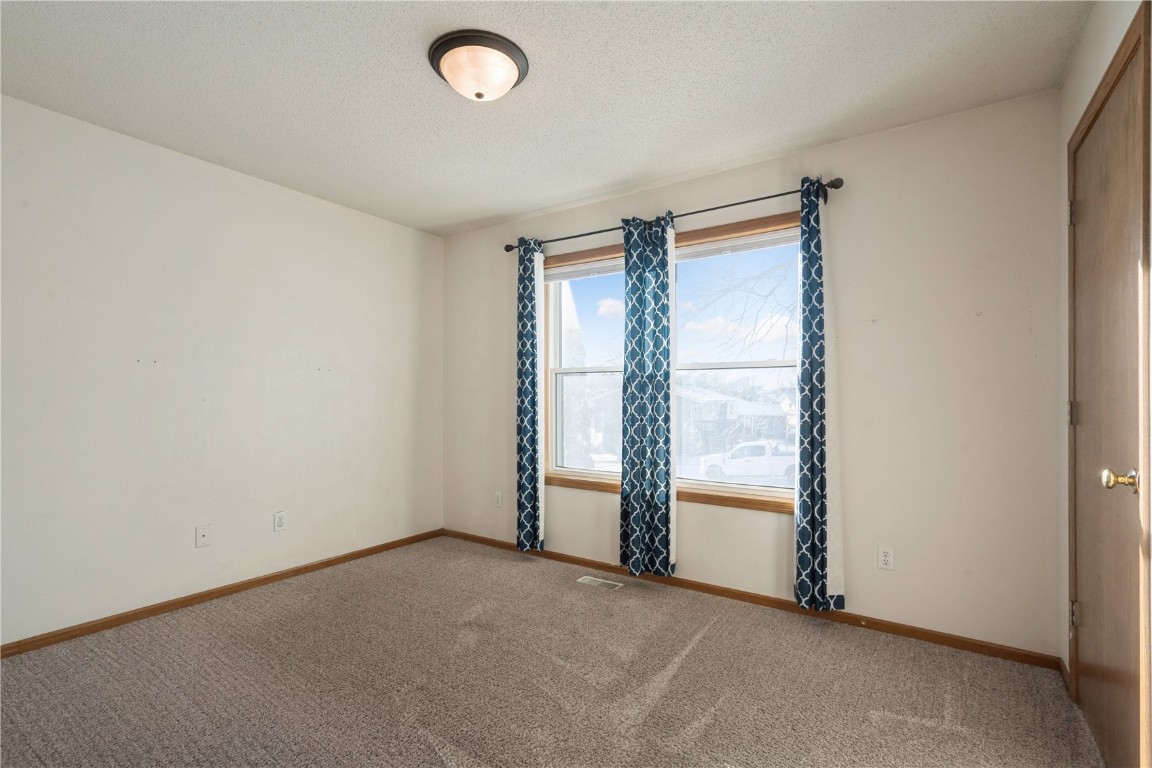 705 Deerfield Drive Marion IA 52302
