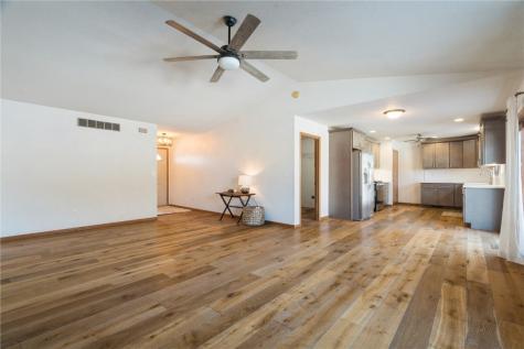 705 Deerfield Drive Marion IA 52302