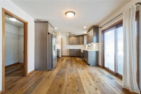 705 Deerfield Drive Marion IA 52302