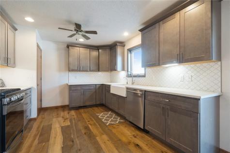 705 Deerfield Drive Marion IA 52302