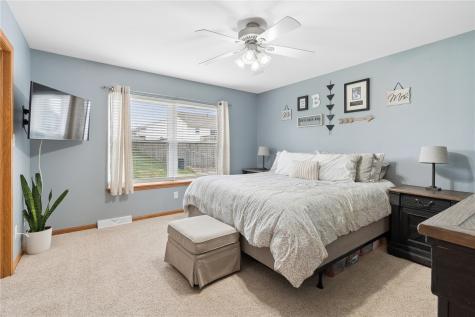 5645 Prairie Hill Court Marion IA 52302