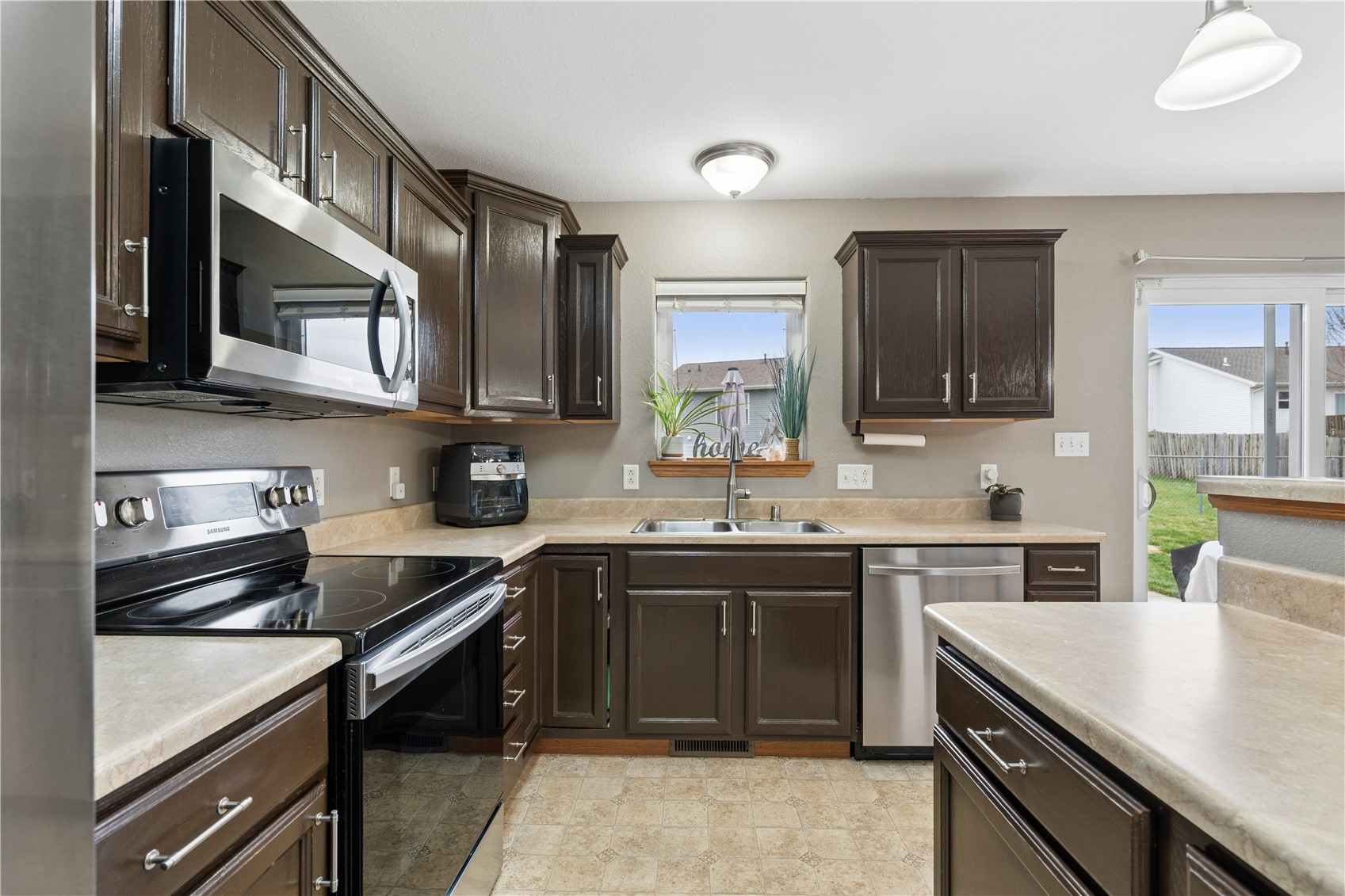 5645 Prairie Hill Court Marion IA 52302