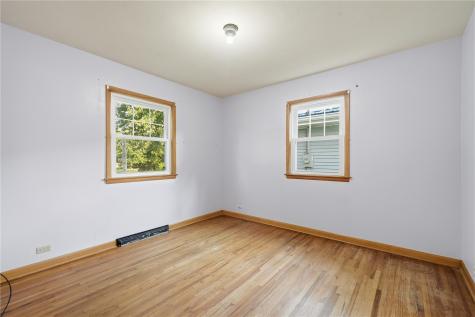 3712 Center Point Road NE Cedar Rapids IA 52402