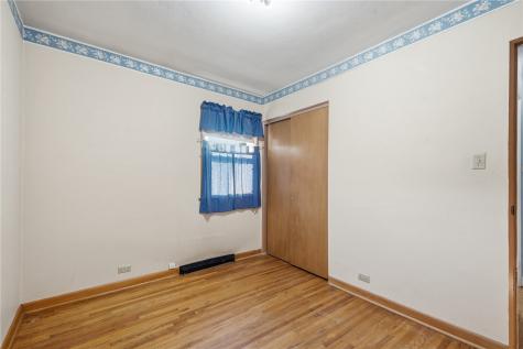 3712 Center Point Road NE Cedar Rapids IA 52402