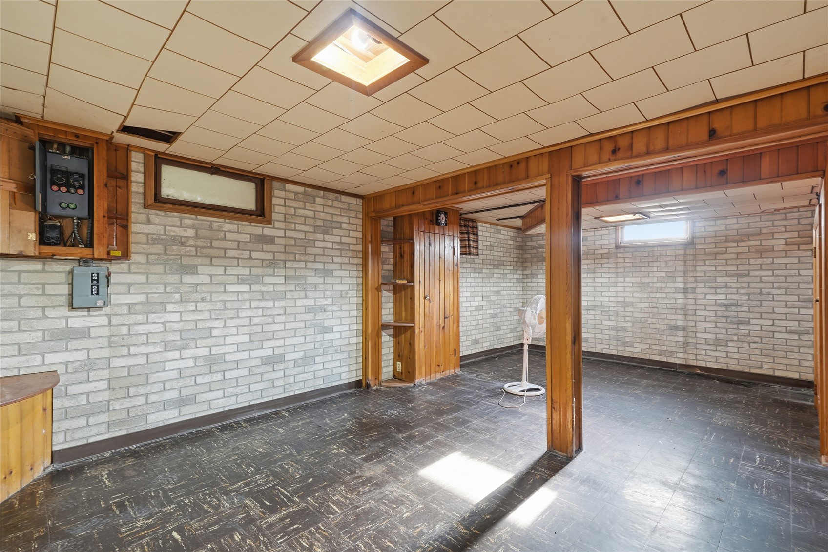 3712 Center Point Road NE Cedar Rapids IA 52402