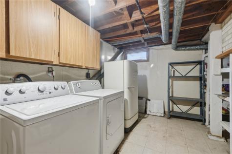 3712 Center Point Road NE Cedar Rapids IA 52402