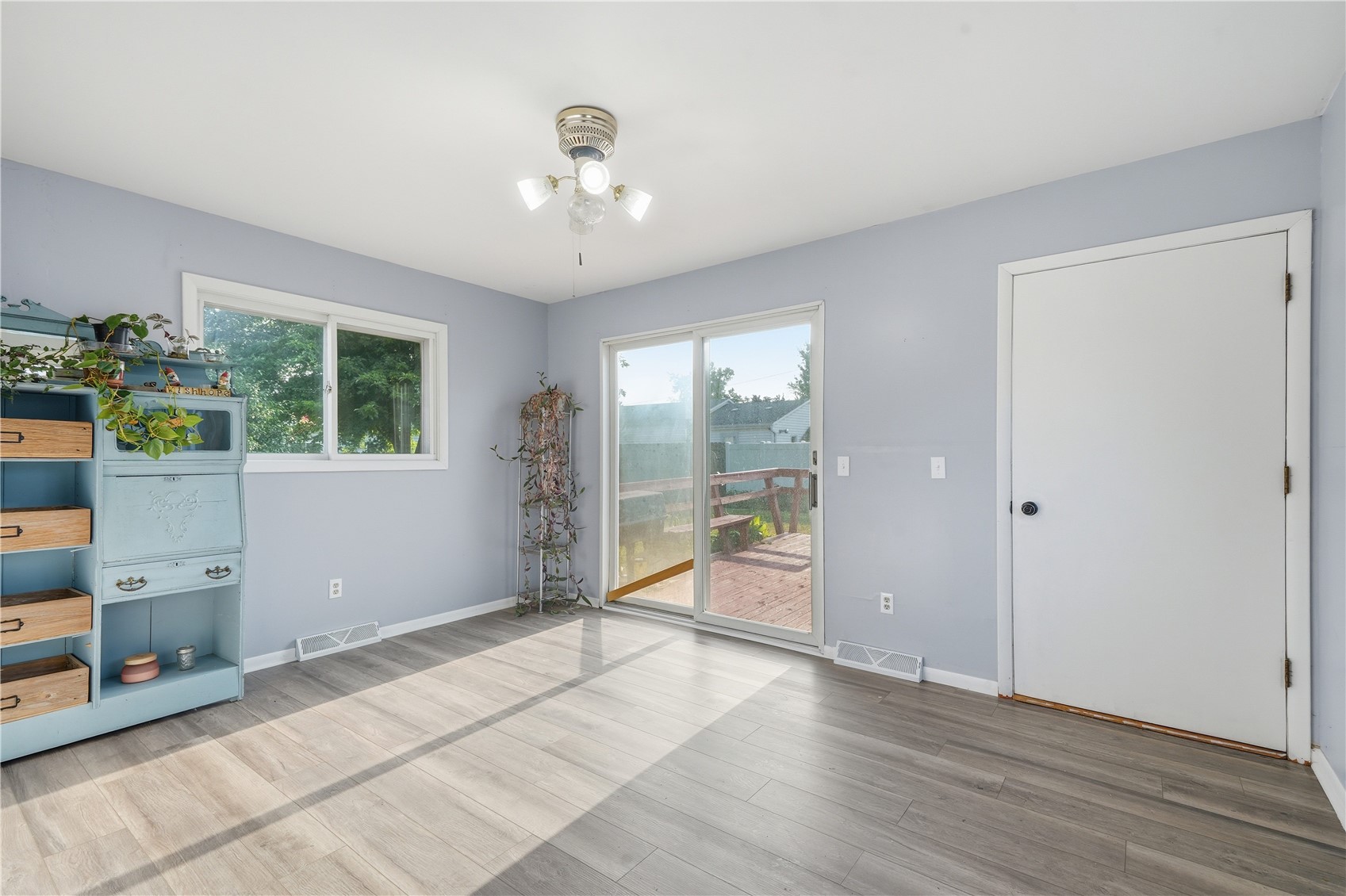 3712 Center Point Road NE Cedar Rapids IA 52402