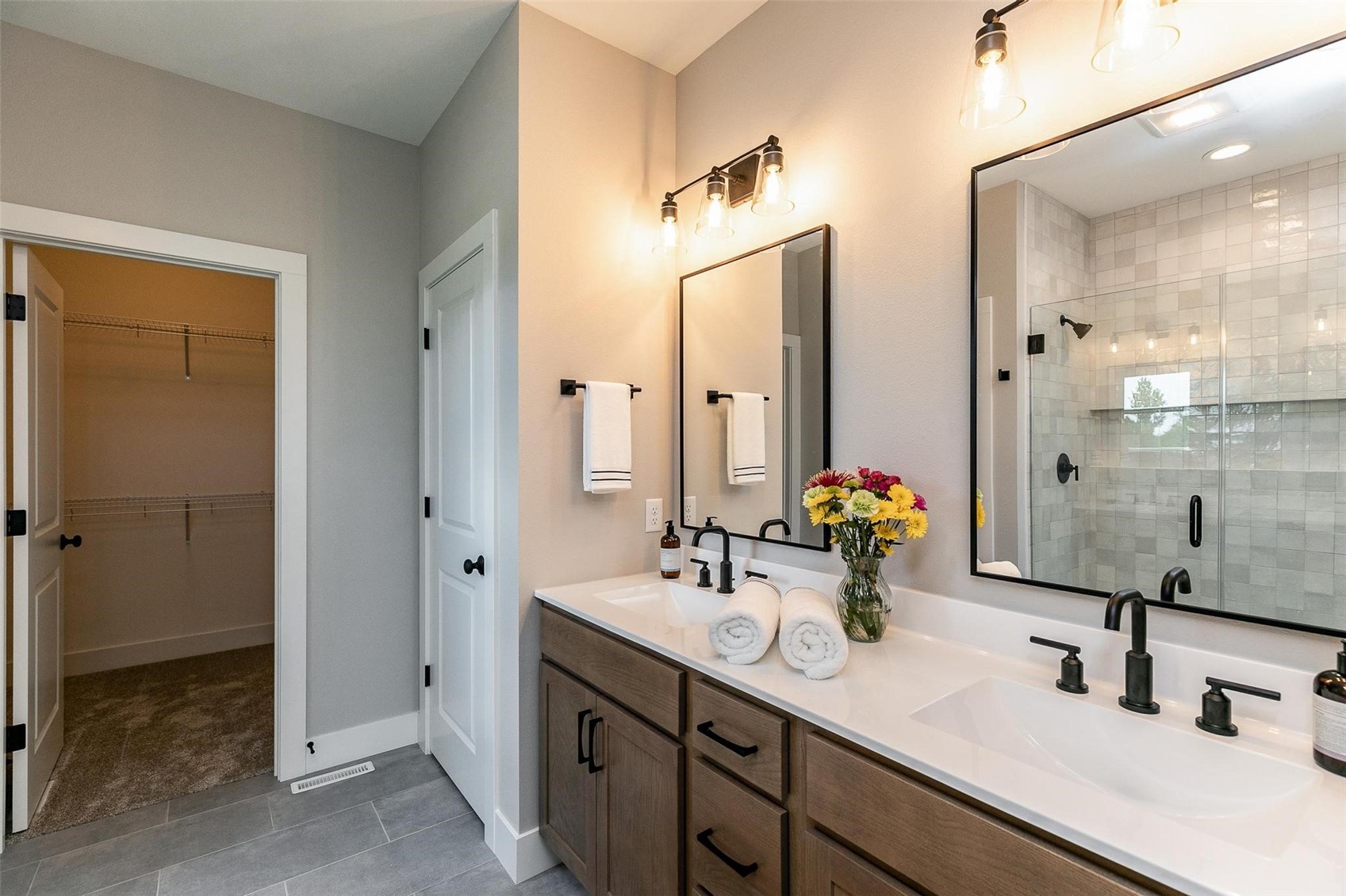 8750 Yeager Lane NE Cedar Rapids IA 52402