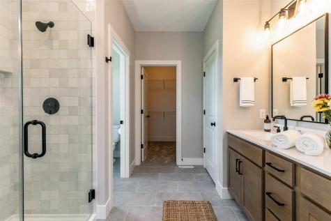 8750 Yeager Lane NE Cedar Rapids IA 52402