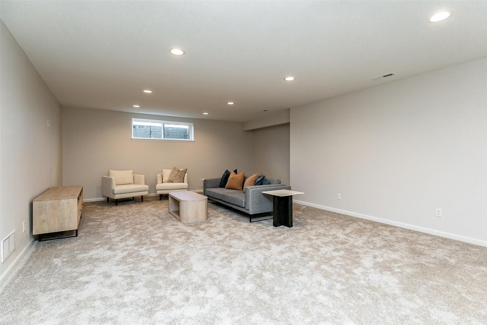 8750 Yeager Lane NE Cedar Rapids IA 52402